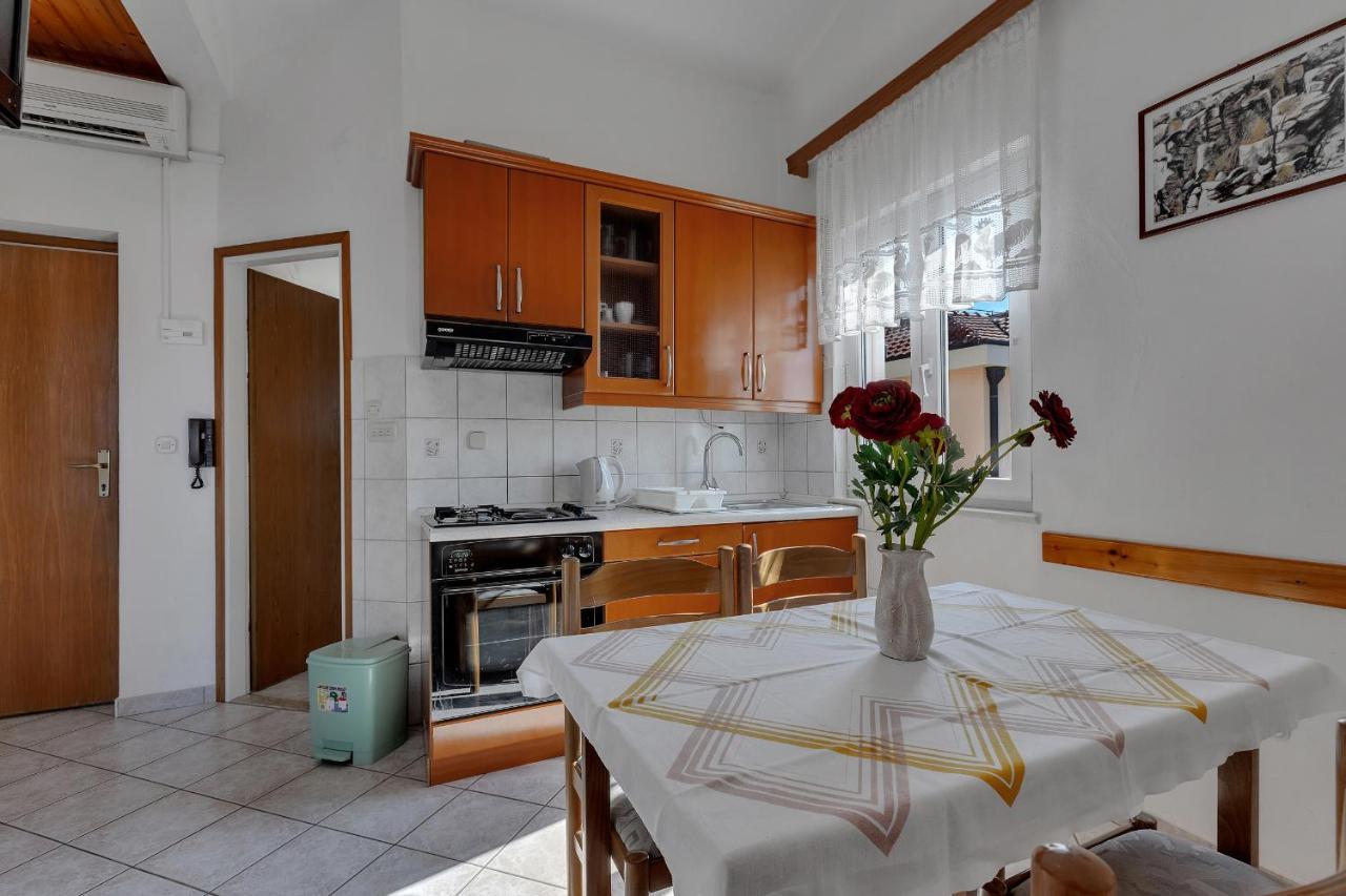 Apartments Tihomir Musac Omiš Exteriér fotografie